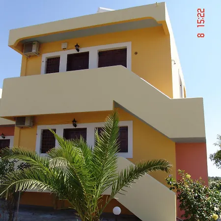 Terpsichore Apartment Kyparissia